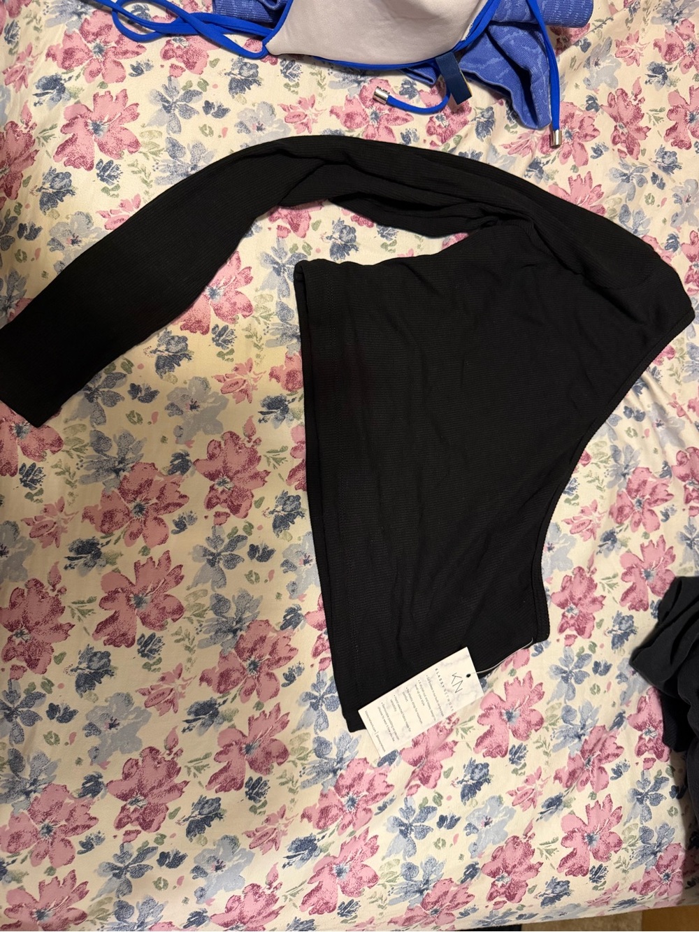 Klassy network Black One-Shoulder Long Sleeve Top